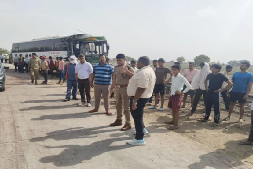 Accident on Yamuna Expressway collision between bus and tractor lodded with bricks both drivers injured