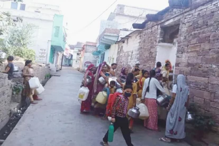 Rajasthan Alwar Khairthal water crisis outcry hundreds women took to streets