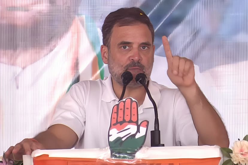 Rahul Gandhi said that we will waive off the loans of farmers… 'BJP had said that we will build 100 smart cities, hung up the umbrella'