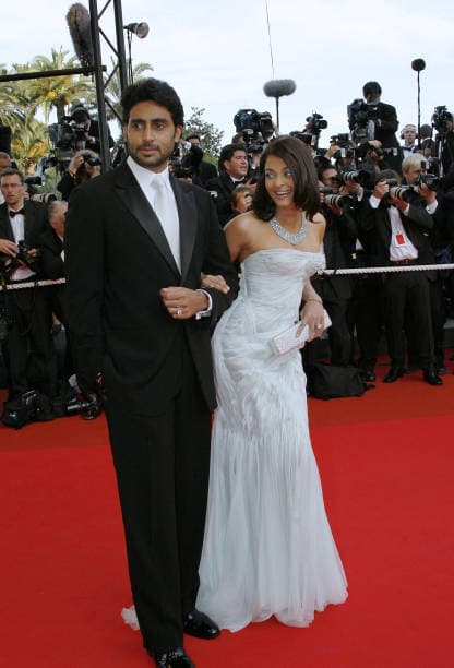 aishwarya rai bachchan red carpet Iconic Look 2007