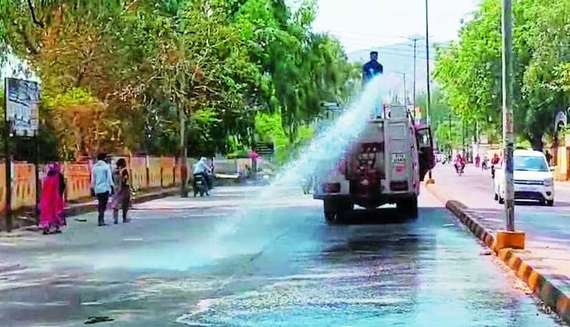 सूर्यदेव के तेवर तीखे: गर्मी की चपेट में आने से बुजुर्ग की मौत