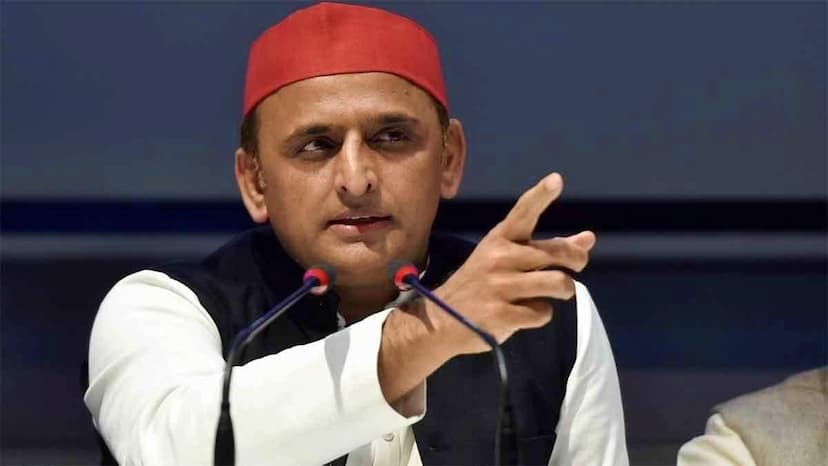 Akhilesh Yadav will now adopt a strict stance