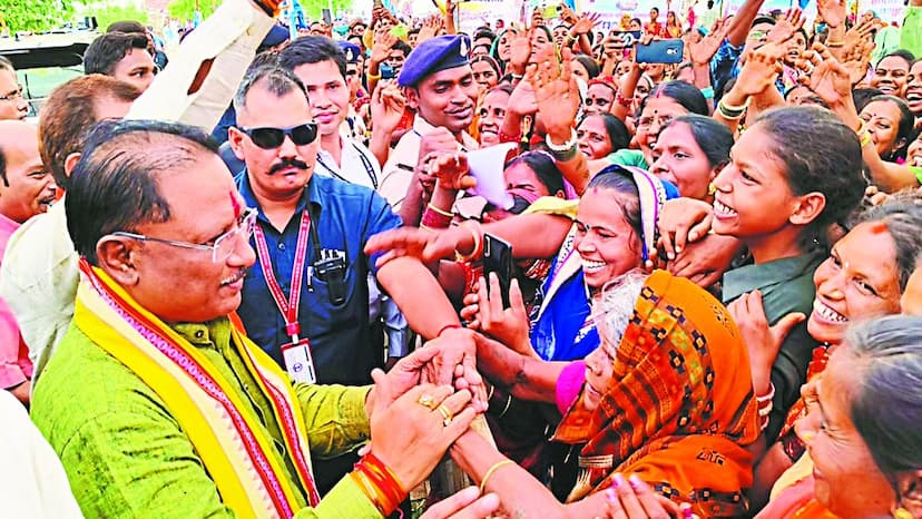 छत्तीसगढ़ निषाद (केंवट) समाज के वार्षिक अधिवेशन में पहुंचे मुख्य अतिथि मुख्यमंत्री विष्णुदेव साय ने कहा कि आचार संहिता हटने के बाद प्रदेश में सांय-सांय काम होगा।