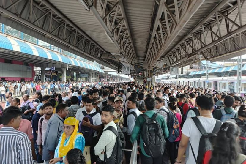 Mumbai local Train