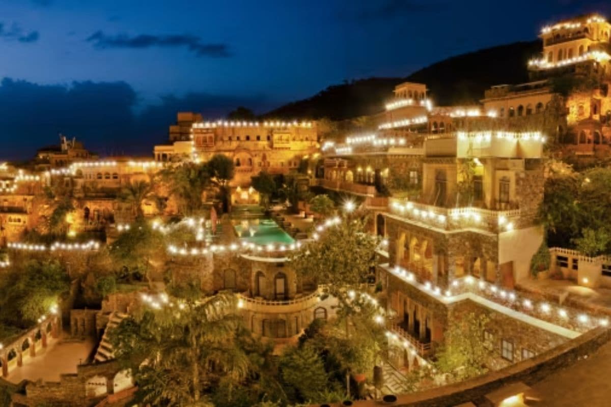 Neemrana Palace