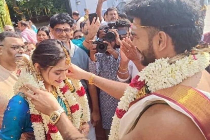 Venkatesh Iyer weds Shruti Raghunathan
