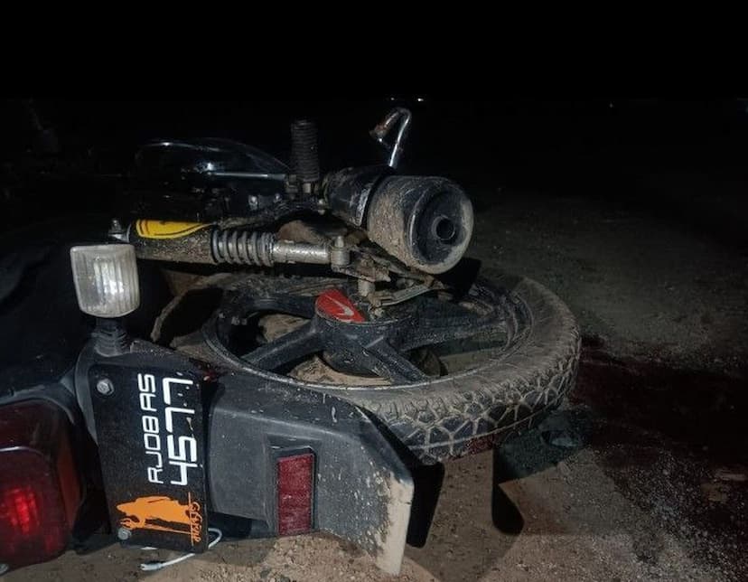 ट्रैक्टर ने बाइक को टक्कर मारी, दो युवकों की मौत