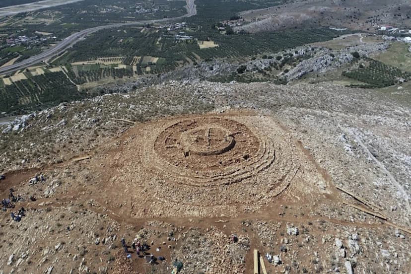 4000 year old structure came out after excavation build for airport in Greece