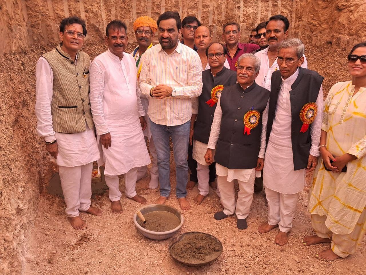 MP Hanuman Beniwal established the construction of Jai Stambh by doing Bhoomi Pujan in Athiyasana.