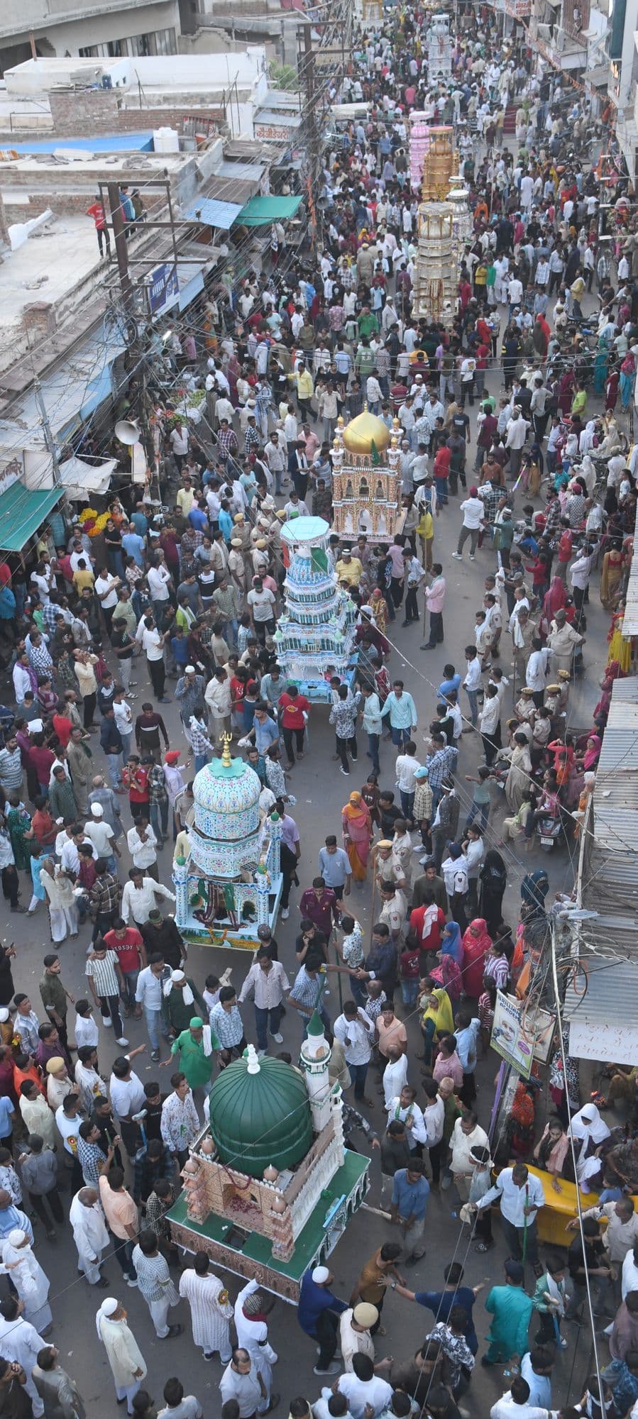 procession of crowns