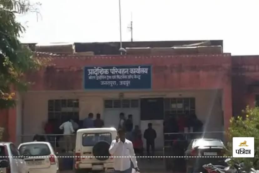 Jaipur Jagatpura RTO office Permanent Driving licenses not issued for 7 days