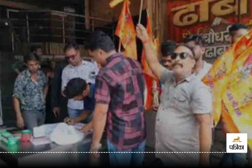 kanwar yatra 2024 Hindu organizations put name plates on shops in Aligarh