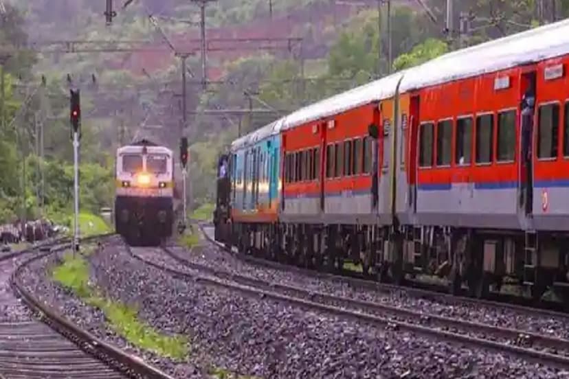 Railways Preparing Waterlogging During Monsoon Wagons Each are Filled Soil and Stones at 5 Stations