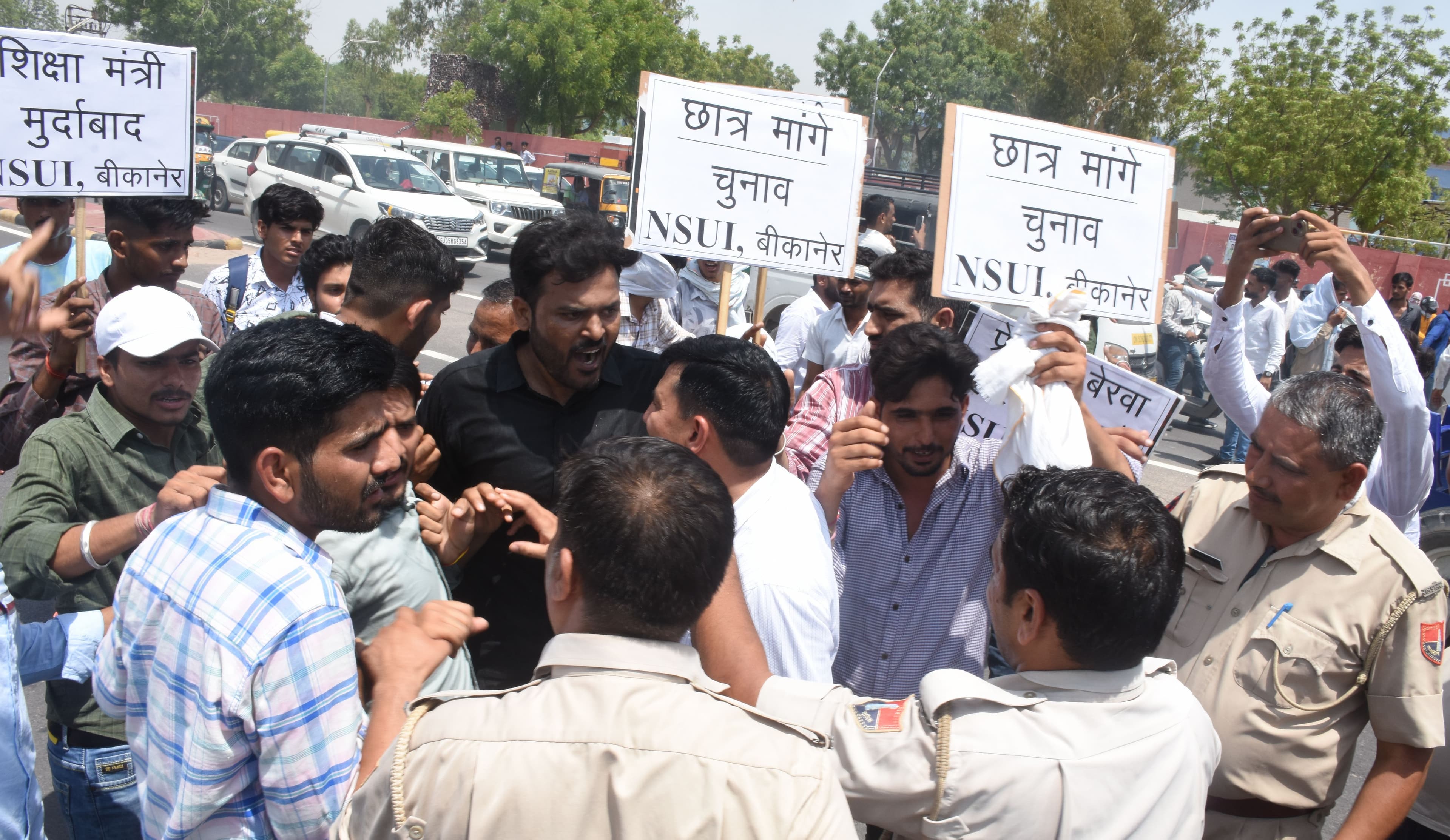 Continuous clashes between workers and police