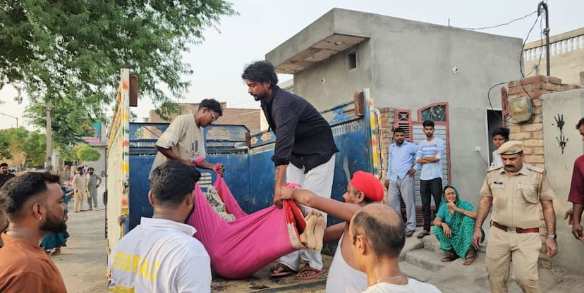 The incident took place in the Sureshiya area of ​​Hanumangarh in the early hours of Monday