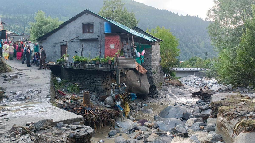 cloud burst in Manali