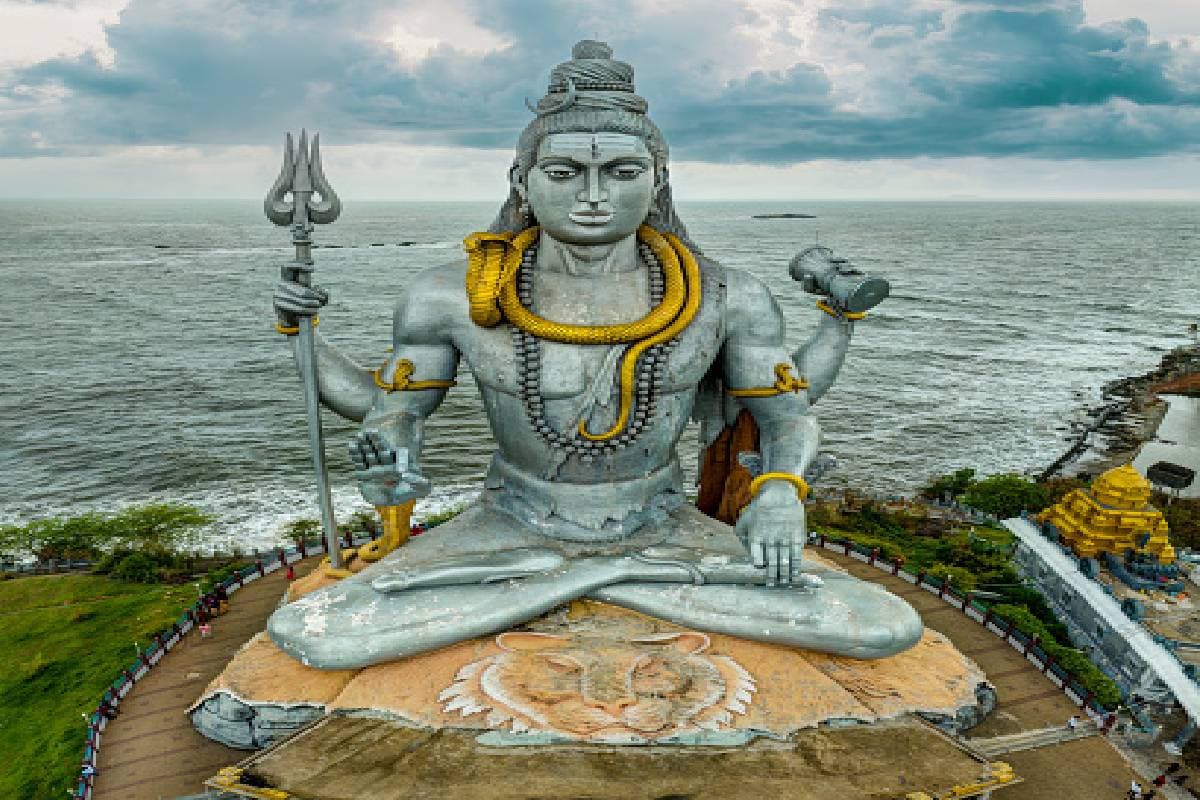 shankar Sawan 2024 Puja Shiv Nam Jap labh 5 amazing qualities of Lord Shiva nam arth gun chanting names mantra divine power comes says Shiva Sahasranama Stotram