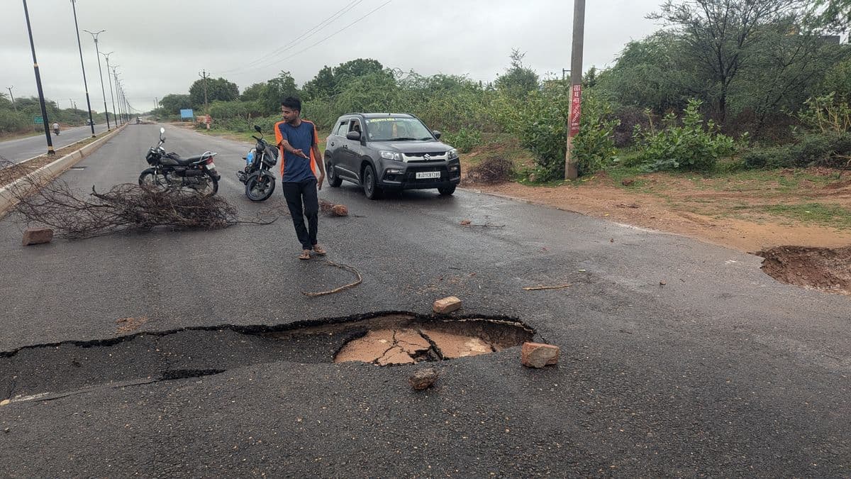 Road near Gogelav Dam worth Rs 18 crore caved in.