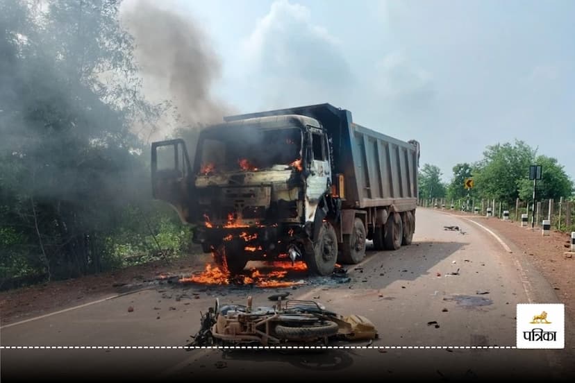 Huge road accident, raipur road accident, cg road accident, road accident, accident