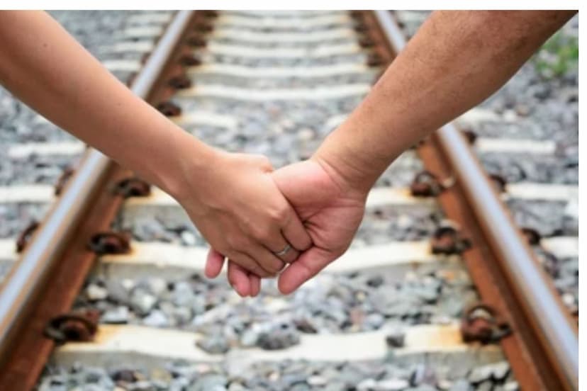 Couple Commit Suicide on railway track