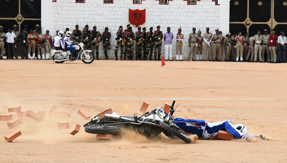 Indian army Motorcycle display team Tornadoe