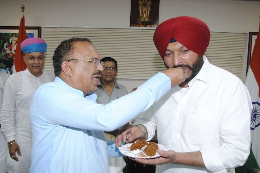 Ravneet Singh bittu Elected Unopposed in Rajya Sabha by-election Vasudev Devnani Congratulated