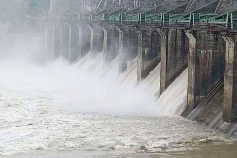 rajghat dam overflow