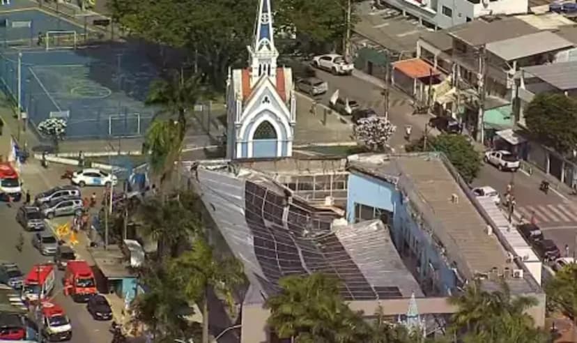 Church roof collapses in Brazil