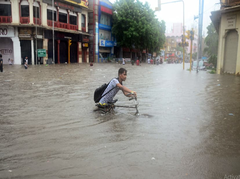 heavy rain in jaipur