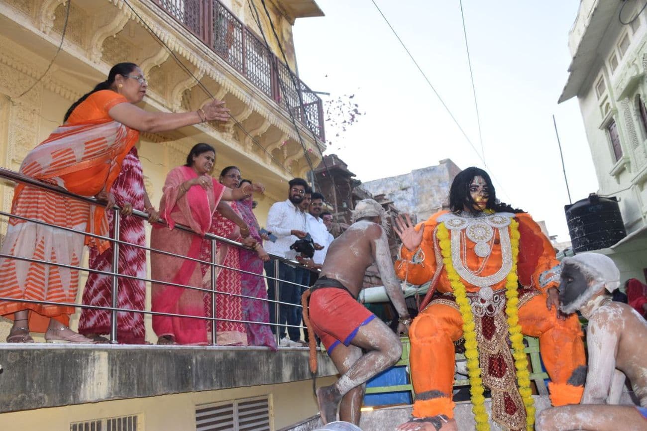 Khatu Shyam's Nishan Yatra started from Banshiwala, pleased Baba with bhajans