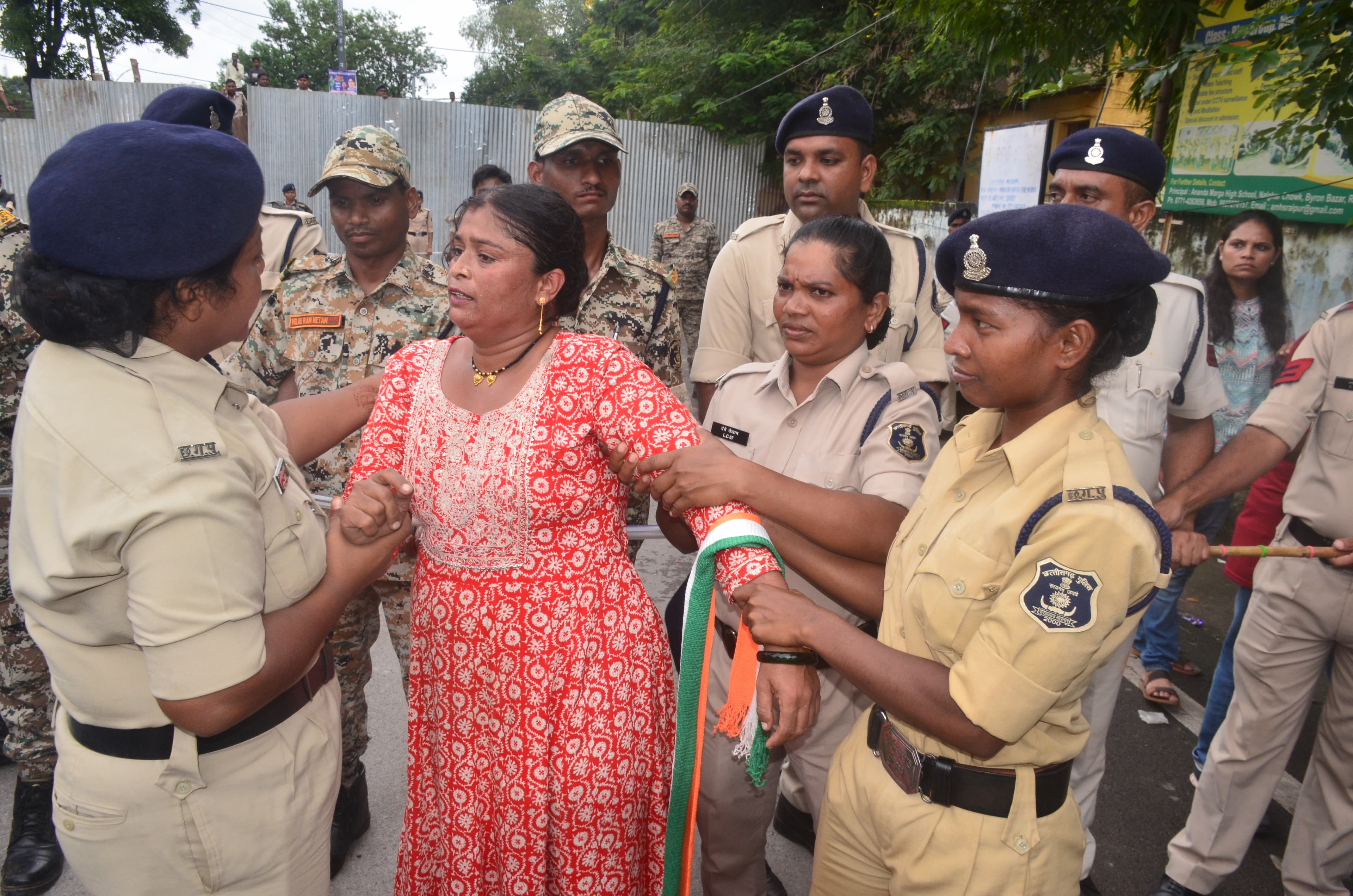 women congress protest