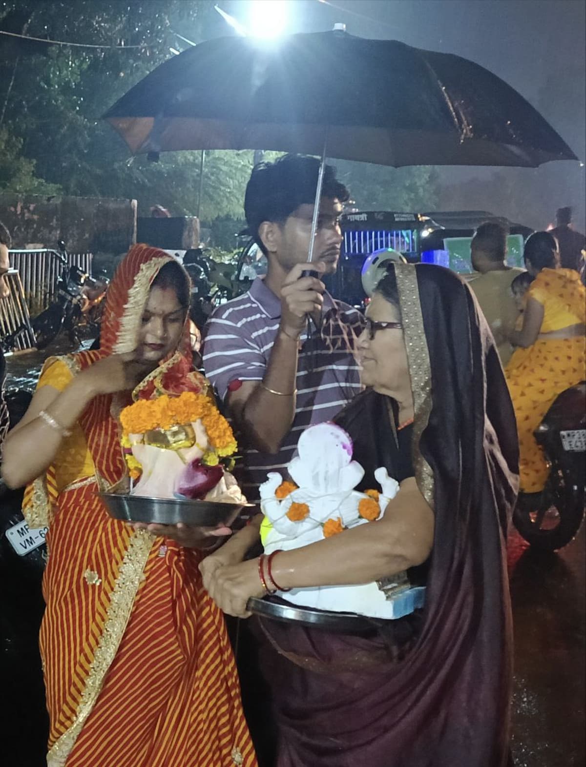 Barsih me ganesh visarjan