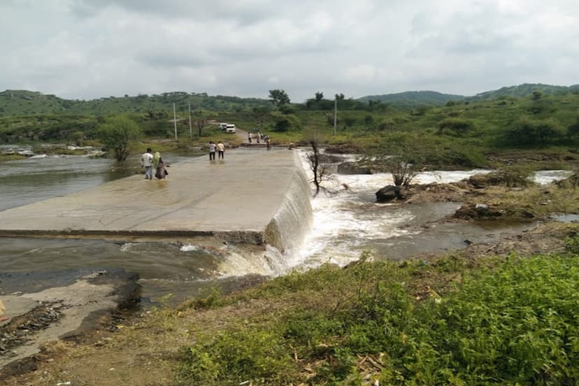 Sardar Samand Dam