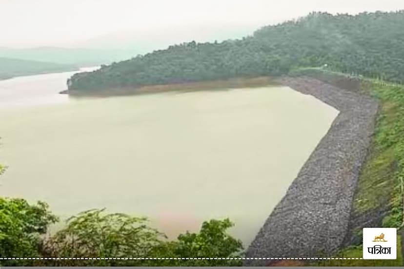 Tillari Dam accident