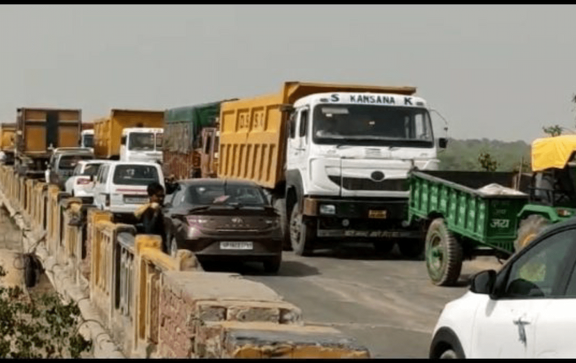 Bhind Collector Sanjeev Srivastava closed Bhind Etawah highway for Dandaura Mela