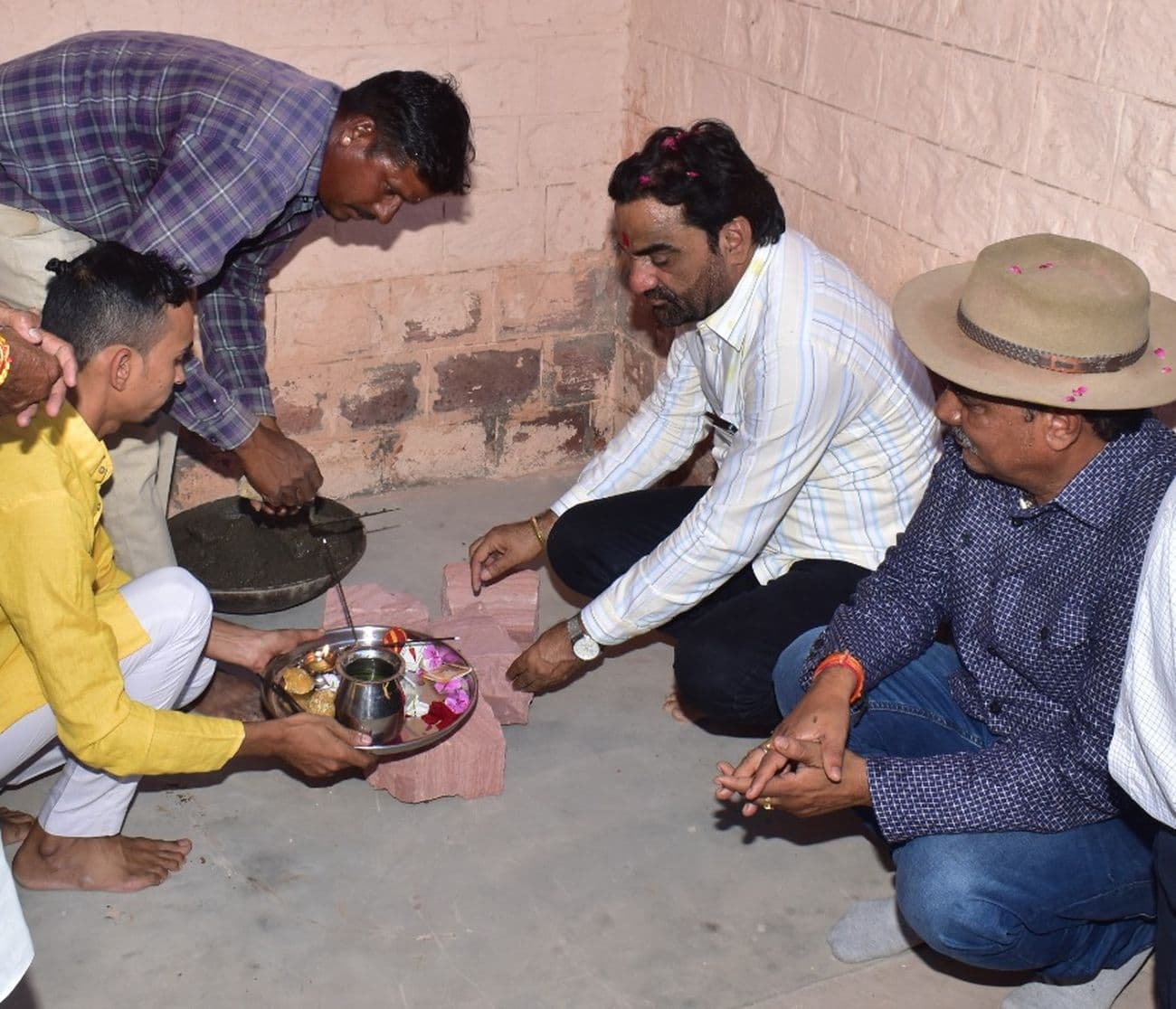 MP laid the foundation stone of digital library in Amar Rajput hostel