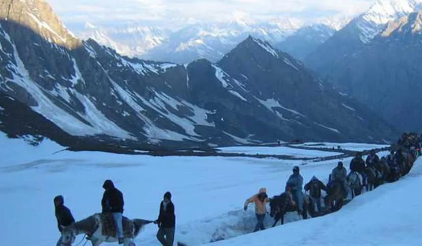 There is migration in many villages of Uttarakhand due to snowfall