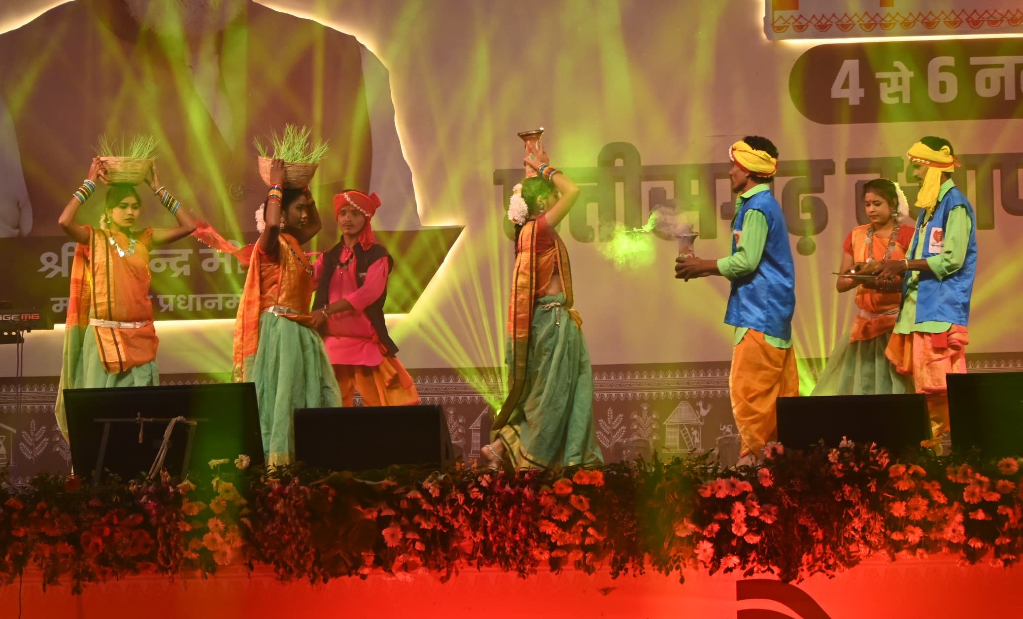 Chhattisgarh Rajyotsav 2024: Chhattisgarhi songs were a hit, crowd gathered at the exhibition