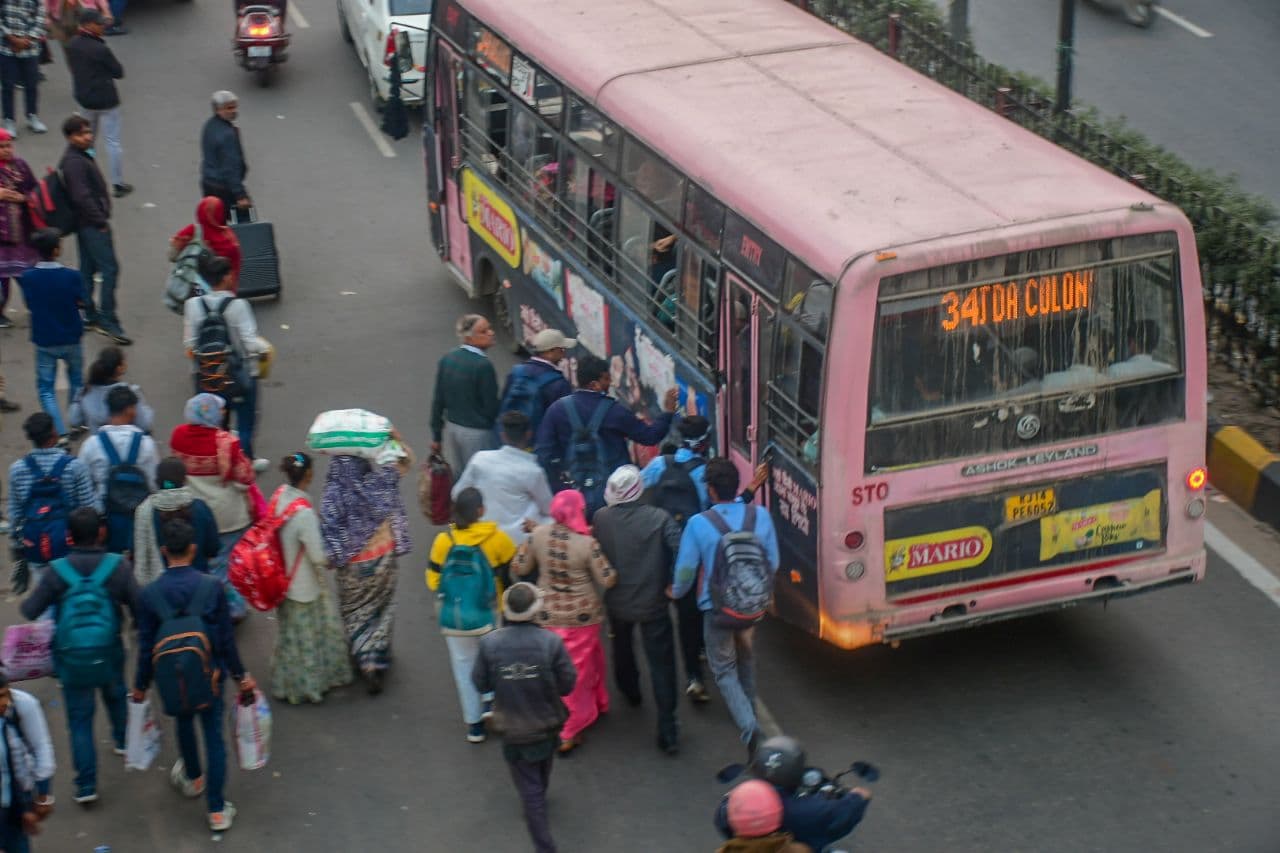 Narayan Singh circle crowded buses