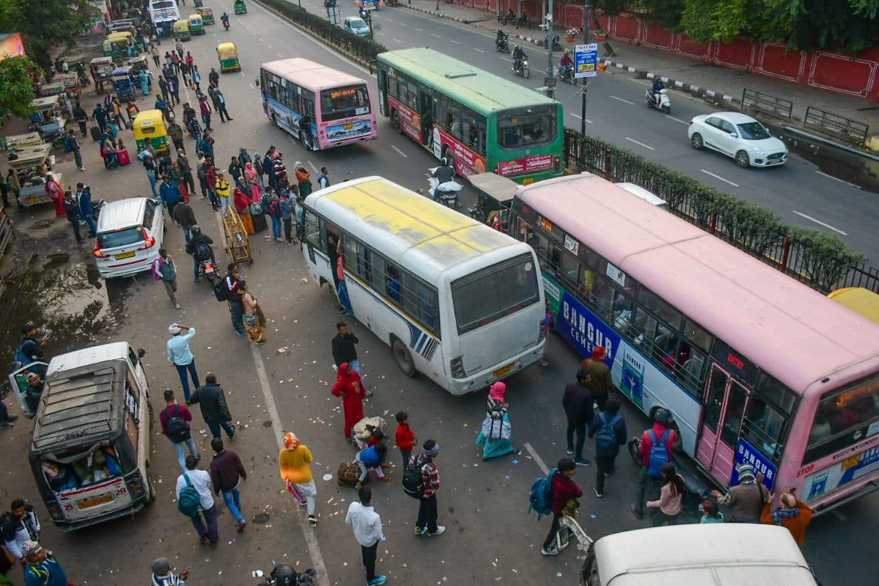 Narayan Singh circle crowded buses